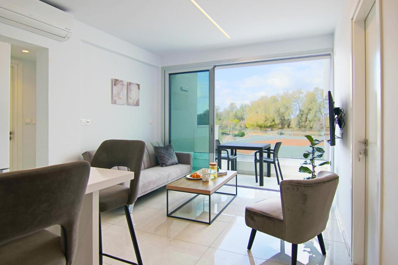 Phaedrus Living - Seaside Executive Flat Harbour 204 Apartment Paphos Exterior foto