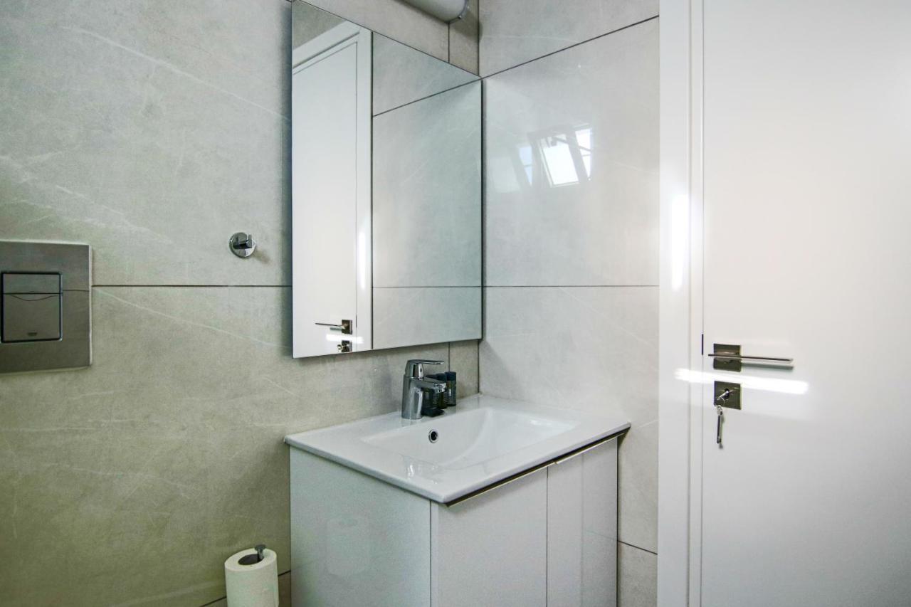 Phaedrus Living - Seaside Executive Flat Harbour 204 Apartment Paphos Exterior foto